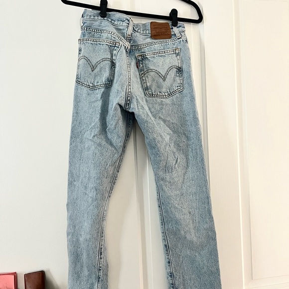 Levi’s Wedgie Jeans - Picture 2 of 7